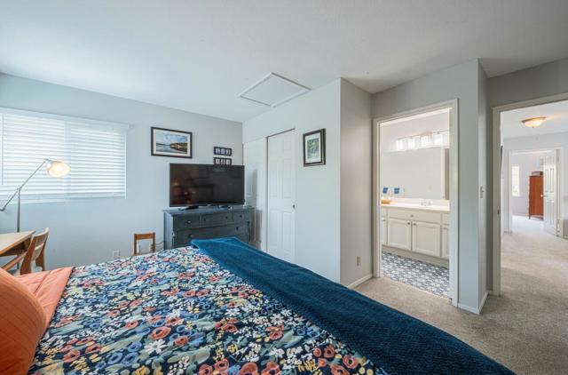 21028 Country Park Road, Salinas CA: https://media.crmls.org/mediaz/1dedcd02-5218-465a-926e-2b75d7a1b4c6.jpg