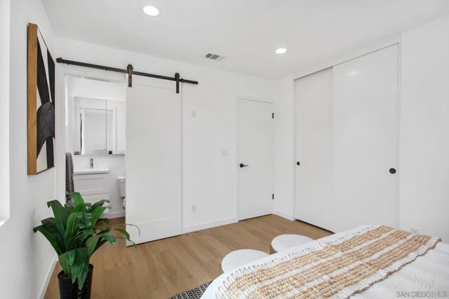 1134 Dearborn Dr, San Diego CA: https://media.crmls.org/mediaz/1dedd1d8-c536-498f-b4c7-cacc70724af2.jpg