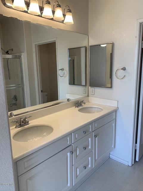 Detail Gallery Image 18 of 35 For 79 Palm Dr, Camarillo,  CA 93010 - 3 Beds | 3 Baths