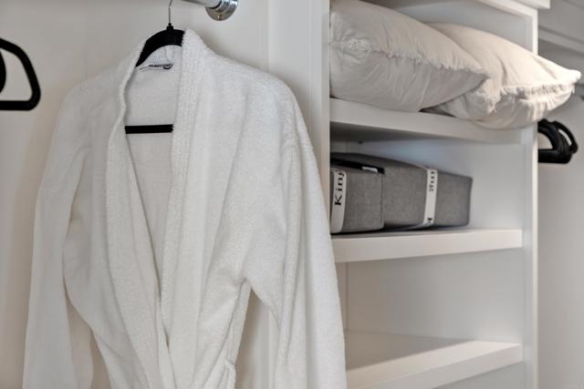 Detail Gallery Image 39 of 54 For 5080 Carlsbad Blvd, Carlsbad,  CA 92008 - 5 Beds | 4 Baths