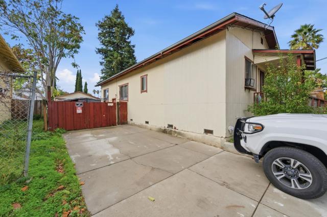 361 N 10th Street, San Jose CA: https://media.crmls.org/mediaz/1defea68-c30e-4aed-be49-c434bb6c4907.jpg