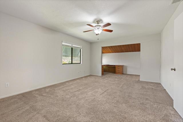 Detail Gallery Image 34 of 75 For 1975 Belmore Ct, El Cajon,  CA 92020 - 5 Beds | 3 Baths