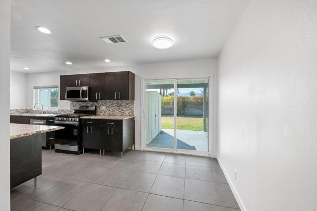 70091 Chappel Road, Rancho Mirage CA: https://media.crmls.org/mediaz/1df1332e-f966-4257-ad66-2b48e98d6d42.jpg