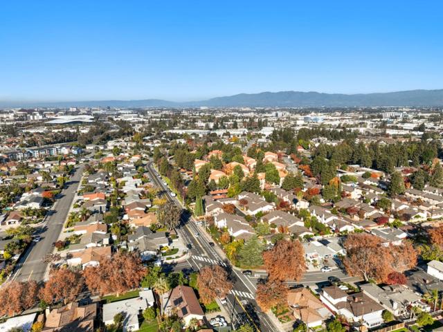 2051 Holly Branch Court, Santa Clara CA: https://media.crmls.org/mediaz/1df1975e-5556-46ca-9cc7-74e561ec9c31.jpg