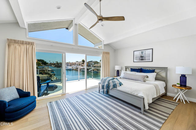 Detail Gallery Image 5 of 59 For 3810 W Hemlock St, Oxnard,  CA 93035 - 4 Beds | 4 Baths