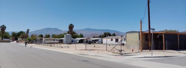 40 265 Galindo S Court, Indio CA: https://media.crmls.org/mediaz/1df31828-92a8-4c01-a2aa-6bfa2ab2c247.jpg