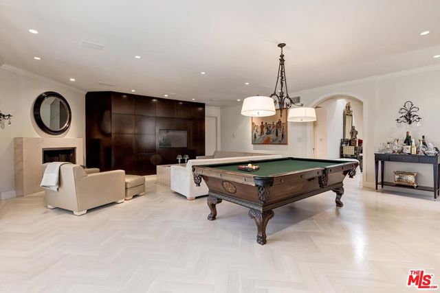 2807 Deep Canyon Drive, Beverly Hills CA: https://media.crmls.org/mediaz/1df3fd13-a2ef-40b2-9400-bc79a7e731f9.jpg