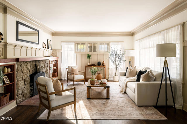 Detail Gallery Image 5 of 61 For 126 E 4th St, Ontario,  CA 91764 - 4 Beds | 3 Baths