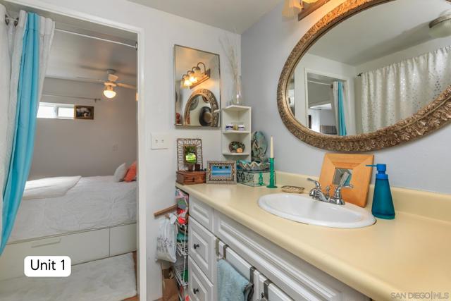 647 San Dieguito Dr., Encinitas CA: https://media.crmls.org/mediaz/1df50049-04da-4e3d-979f-507a2172b566.jpg