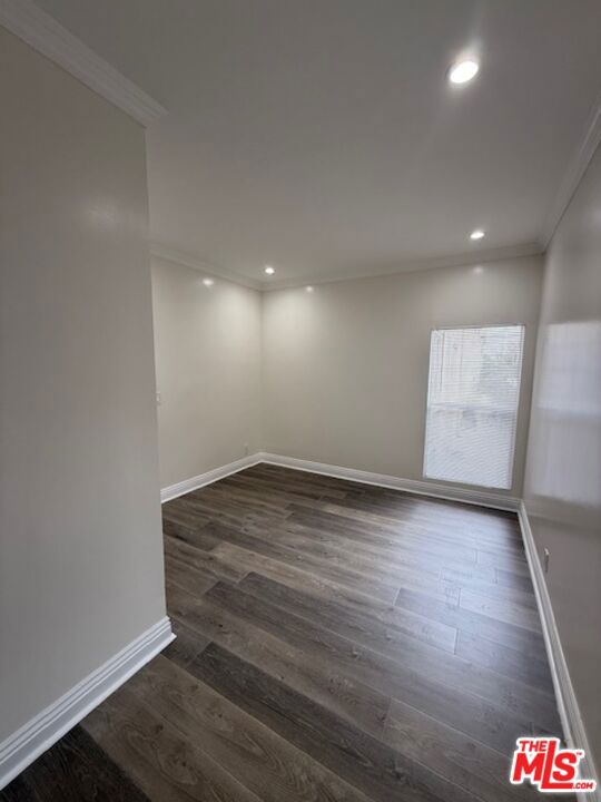 5522 Sierra Vista Avenue, Los Angeles CA: https://media.crmls.org/mediaz/1df59c95-3e86-4027-8159-8640d96e7835.jpg