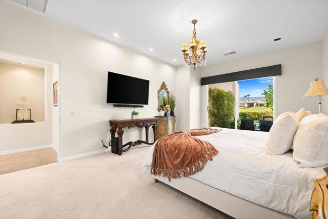 727 Arrowhead Drive, Palm Desert, CA 92211