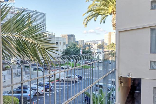 151 Lakeside Dr, Oakland CA: https://media.crmls.org/mediaz/1df8a2ee-c155-4ab2-a049-bebe6a303af7.jpg