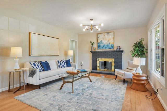 3709 Kenwood Avenue, San Mateo CA: https://media.crmls.org/mediaz/1df8b5ee-327b-4560-8470-54f2931b1a08.jpg