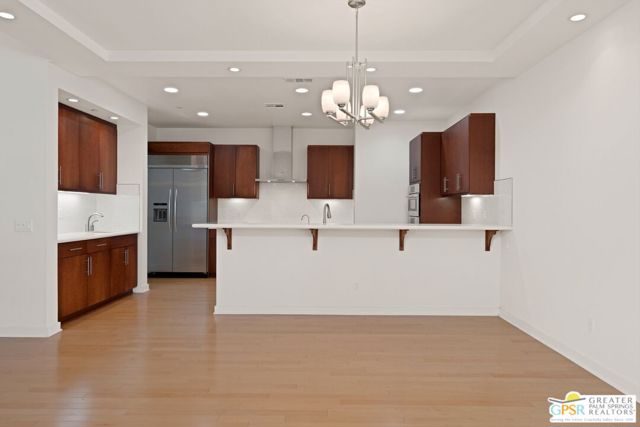 941 Oceo Circle, Palm Springs CA: https://media.crmls.org/mediaz/1df94e2f-054c-4e57-b9ee-962310ef10f6.jpg