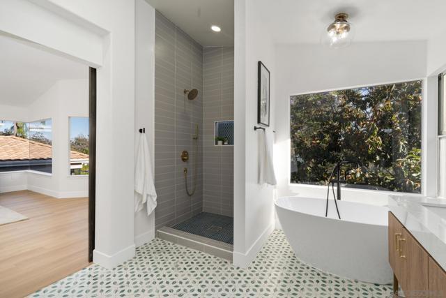 MLS #250038764SD image #23