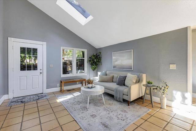 695 Creek Drive, Boulder Creek CA: https://media.crmls.org/mediaz/1dfa97f7-f98b-4bf3-95d7-66839ef27fab.jpg