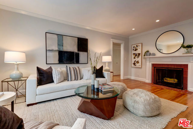 8500 Mcconnell Avenue, Los Angeles CA: https://media.crmls.org/mediaz/1dfacaaa-64a1-419d-a9d5-743d7dd3674c.jpg