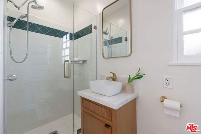 Image 14 of 34 For 1022 26th Street
