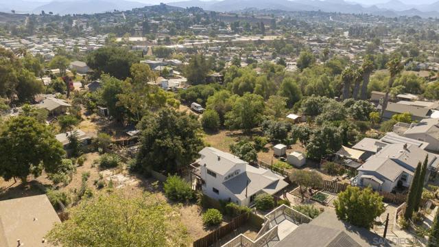 8545 Gardena Rd, Lakeside CA: https://media.crmls.org/mediaz/1dfc6924-c1be-402d-90ad-829d838d7e4f.jpg