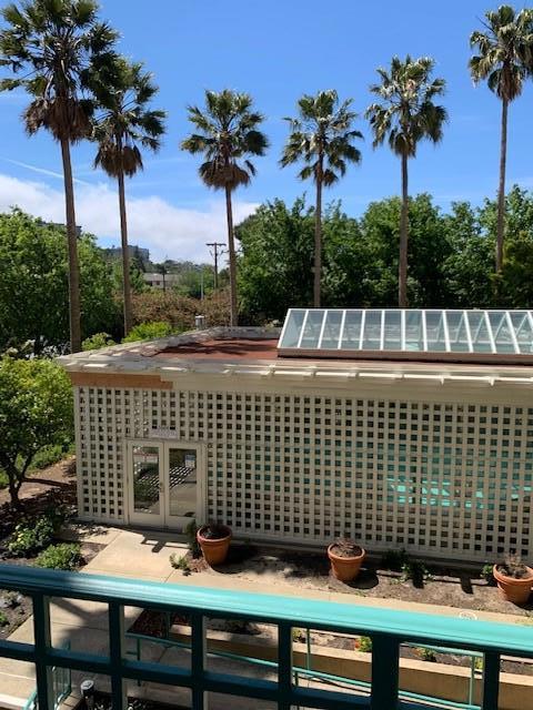 1 Baldwin Avenue, San Mateo CA: https://media.crmls.org/mediaz/1dfc8e1b-4b27-4adb-8030-8c82ece88f3d.jpg