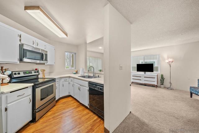 Image 9 of 25 For 7565 Charmant Dr  503