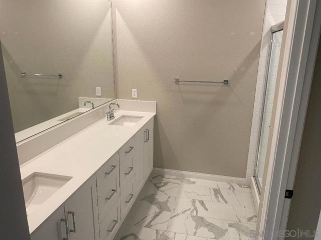 2320 Trevi Circle, Chula Vista CA: https://media.crmls.org/mediaz/1dfe75d4-7f6b-43eb-a227-b8109ec4e01c.jpg