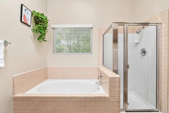 4964 Poseidon Way, Oceanside CA: https://media.crmls.org/mediaz/1dffd3e3-7a55-4fe7-9cbb-40101fca888f.jpg