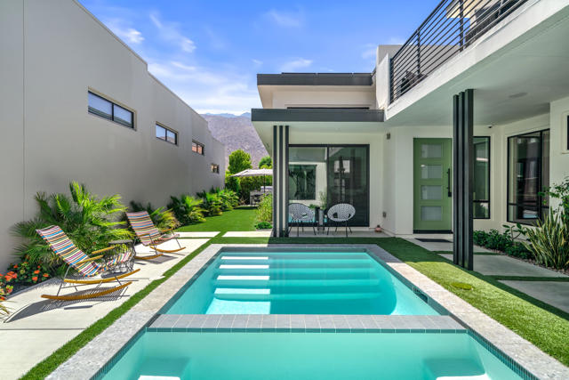 161 Holliday Way, Palm Springs CA: https://media.crmls.org/mediaz/1e0091b3-3312-42b5-853b-5c54be9f1dc1.jpg