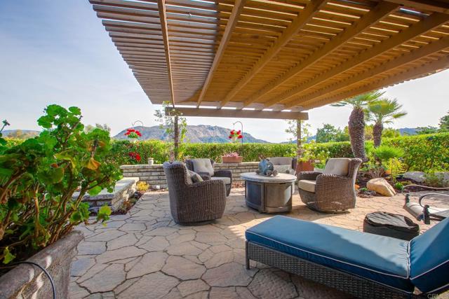 Detail Gallery Image 23 of 42 For 3212 via Almonte, Fallbrook,  CA 92028 - 2 Beds | 2 Baths