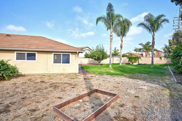 1700 Arlene Avenue, Oxnard CA: https://media.crmls.org/mediaz/1e020844-593b-461a-81f4-880d5db10be7.jpg