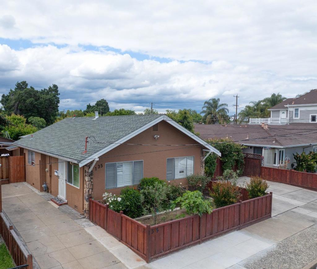 135 S 26th Street