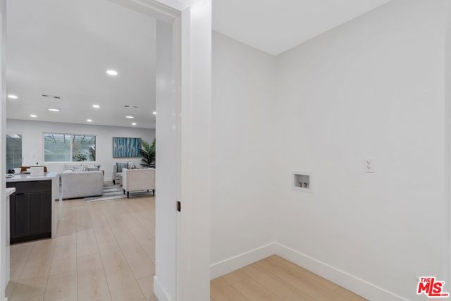 5413 Halbrent Avenue, Sherman Oaks CA: https://media.crmls.org/mediaz/1e028b05-f265-4a08-867e-2e51b63aa1dd.jpg