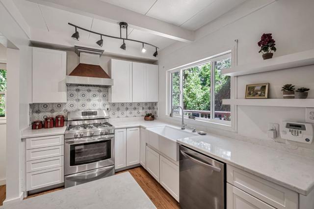 13380 Debby Lane, Boulder Creek CA: https://media.crmls.org/mediaz/1e02dd71-4aaf-43f0-8e66-545190156fc7.jpg