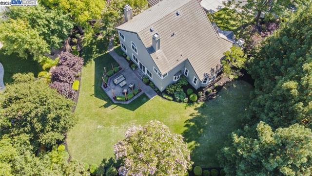 1348 Carlton Pl, Livermore CA: https://media.crmls.org/mediaz/1e04521d-aab8-4ad2-beba-dd7f0c869b13.jpg