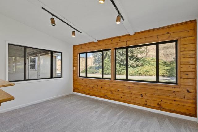 804 Comstock Road, Hollister CA: https://media.crmls.org/mediaz/1e0597d8-c6bc-4da5-bbaf-2ee205554da4.jpg