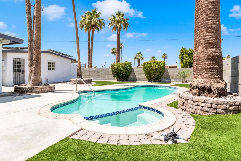 MLS #219123414DA img 1