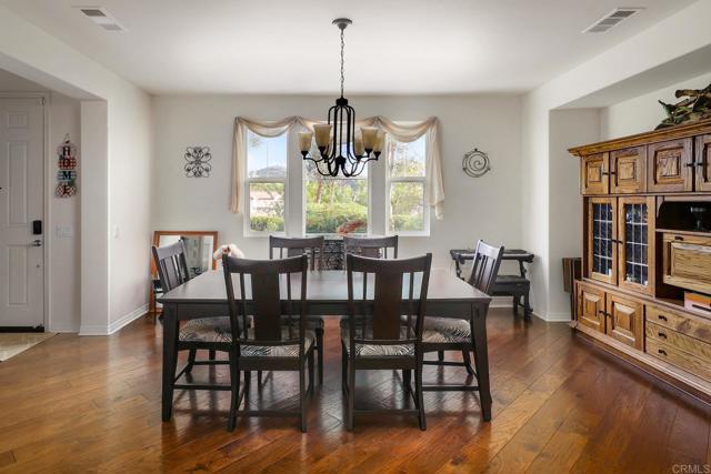 Detail Gallery Image 14 of 52 For 14128 Winged Foot Cir, Valley Center,  CA 92082 - 5 Beds | 4/1 Baths