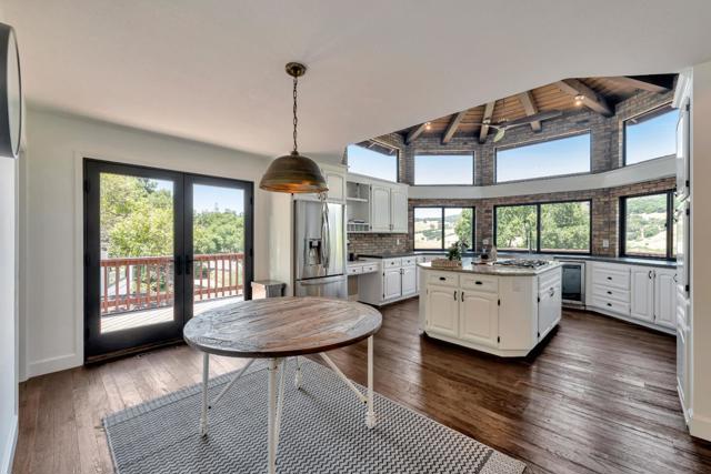 17255 Holiday Drive, Morgan Hill CA: https://media.crmls.org/mediaz/1e07595b-3b2d-4327-a459-76bf913e931c.jpg