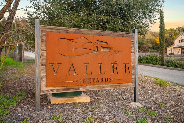 18290 Cochrane Road, Morgan Hill CA: https://media.crmls.org/mediaz/1e0785b1-fbcc-4352-9755-71ea6012aa8e.jpg