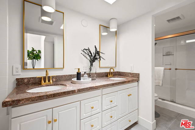 3516 Via Dolce, Marina del Rey CA: https://media.crmls.org/mediaz/1e0853b5-db0e-4981-b3b4-38f8c63dc6aa.jpg