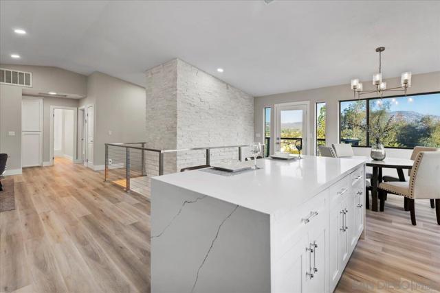 16310 Oak Springs Dr, Ramona CA: https://media.crmls.org/mediaz/1e09dd23-9699-4101-981a-0e3418f621cf.jpg