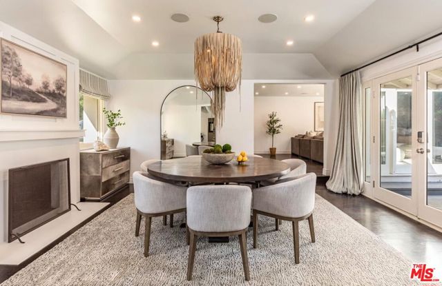 5840 Round Meadow Road, Hidden Hills CA: https://media.crmls.org/mediaz/1e0a01e6-7f9c-4717-9be5-3c7829678d6f.jpg