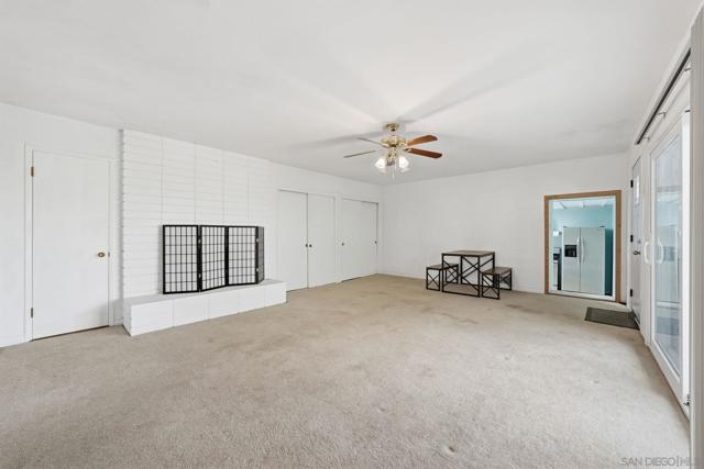 4040 Yale Ave, La Mesa CA: https://media.crmls.org/mediaz/1e0a9e1e-135b-47f3-8c85-f1a75dffd437.jpg