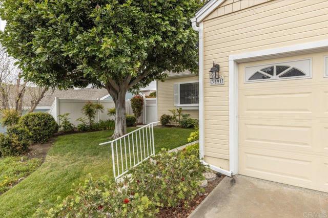 Detail Gallery Image 4 of 49 For 3591 Turquoise Lane, Oceanside,  CA 92056 - 2 Beds | 2 Baths