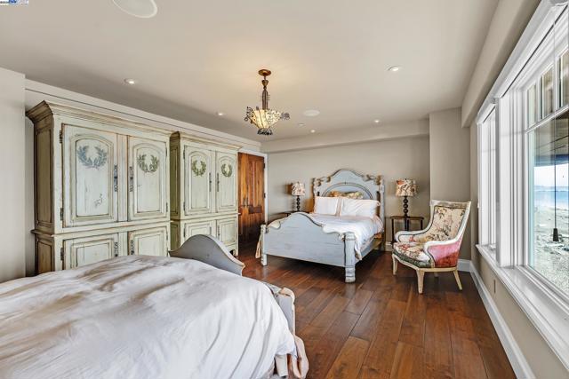 797 Las Olas Dr, Aptos CA: https://media.crmls.org/mediaz/1e0cf385-ce32-479e-8827-02095d1015d1.jpg