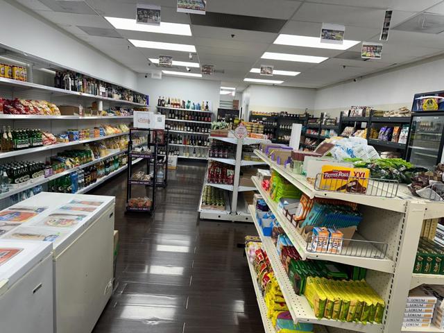 5882 5882 Mowry School Road, Newark CA: https://media.crmls.org/mediaz/1e0d13c4-1b16-4b7b-bb71-a29e79f7d00e.jpg