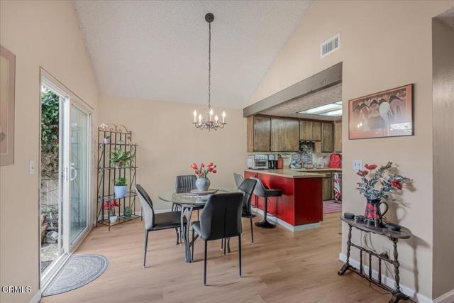 Detail Gallery Image 8 of 39 For 550 Holly Ave, Oxnard,  CA 93036 - 3 Beds | 2 Baths