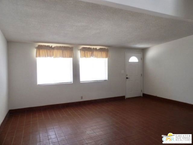 15875 N Crystal Springs Drive, Palm Springs CA: https://media.crmls.org/mediaz/1e0d8ffc-c5df-4aae-9664-bf8bf6cb70ac.jpg