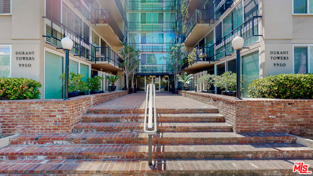 2 Bed Home for Sale in Beverly Hills, California