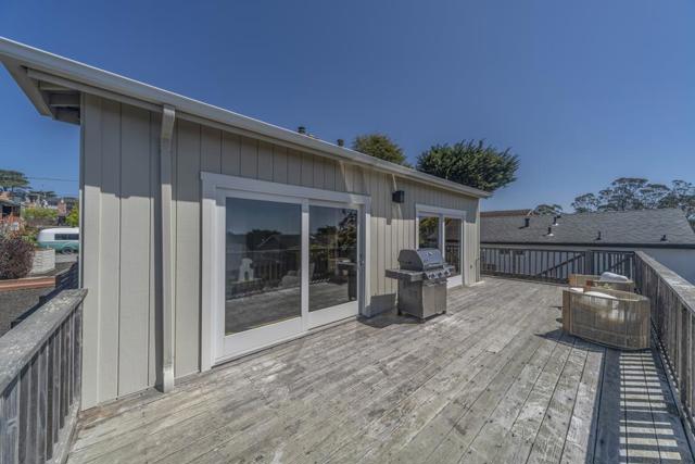 854 Kelmore Street, Moss Beach CA: https://media.crmls.org/mediaz/1e0f0d5a-18e4-44d9-b3db-d688b3ae570c.jpg